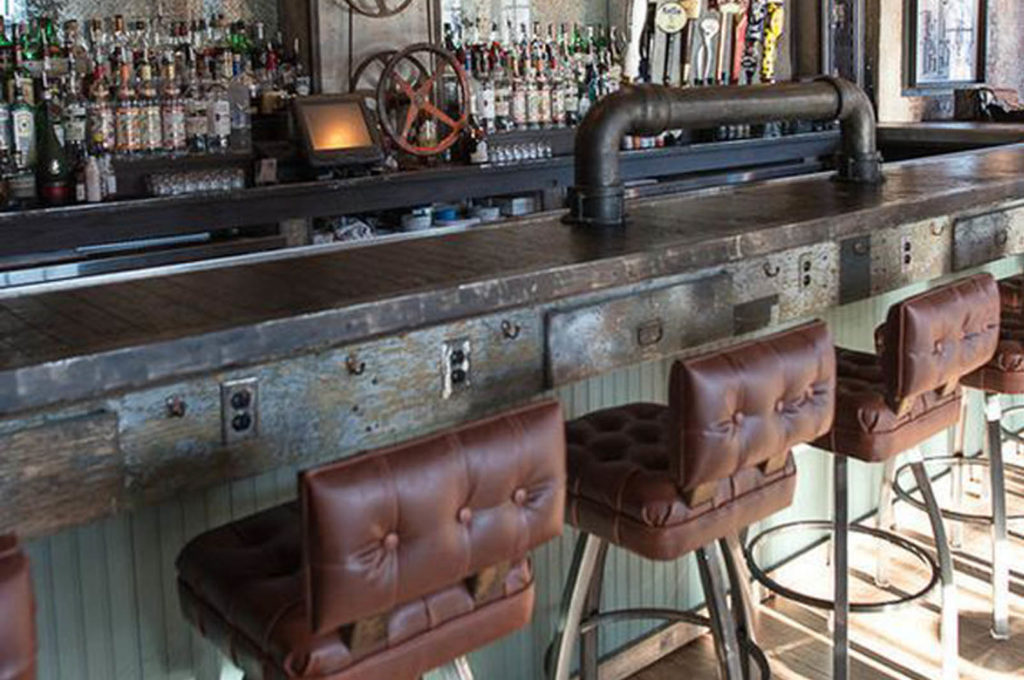 Image: Bar Ideas - Charging points | Credit - franciscosegarra.com